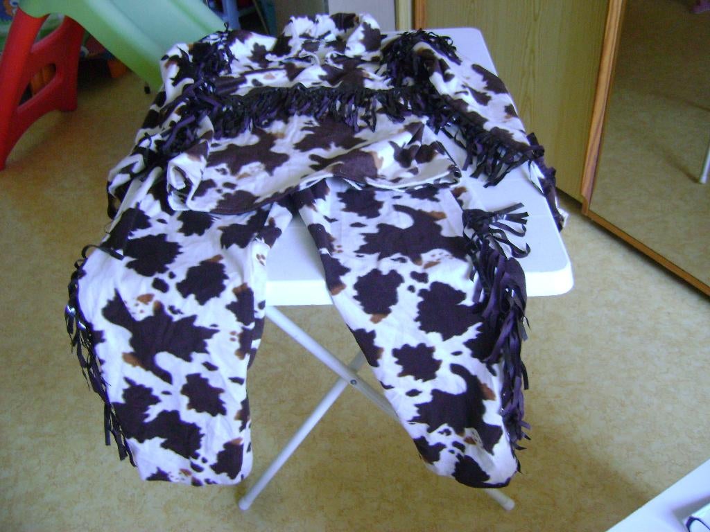 velours cowboypak 152 met kunstof franjes mist alleen veter, Ophalen of Verzenden, Zo goed als nieuw, 146 t/m 152, Jongen