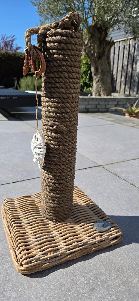 Designed by Lotte krabpaal, Ophalen, Zo goed als nieuw, Krabpaal