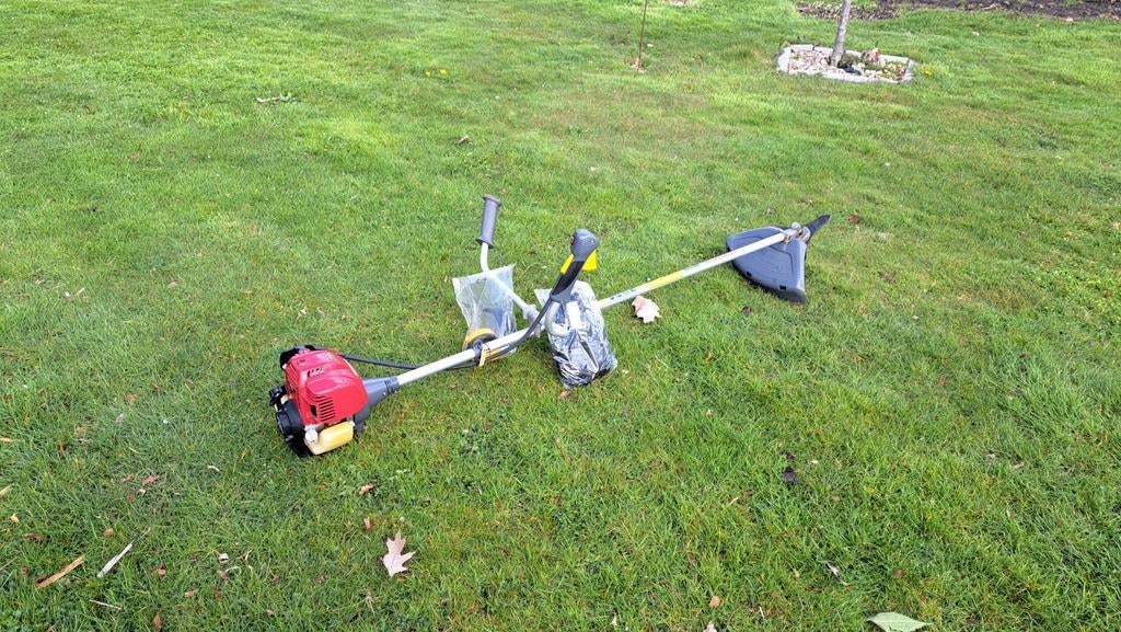 Honda 425E bosmaaier met toebehoren gehoorbescherming, Tuin en Terras, Ophalen, Gebruikt, UMK 425 E, ????