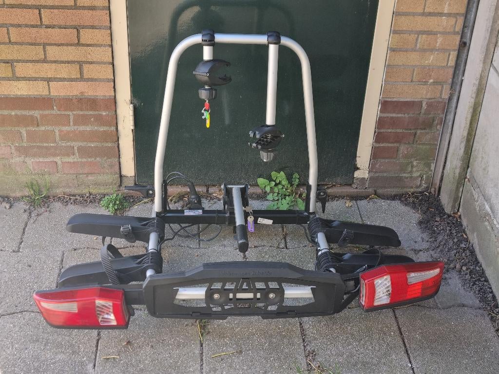 Lichtgewicht fietsendrager Uebler F22 Voor 2 E-bike's, Ophalen, Gebruikt, Elektrische fiets, 2 fietsen