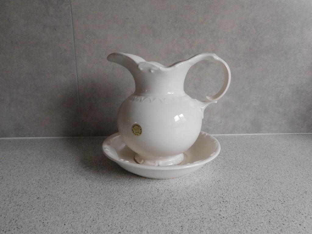 Lampetkan 17 cm. Schaal 19 cm. Royal Delfts Wit, Keramiek, Ophalen of Verzenden, Overige stijlen, Schaal of Schalen