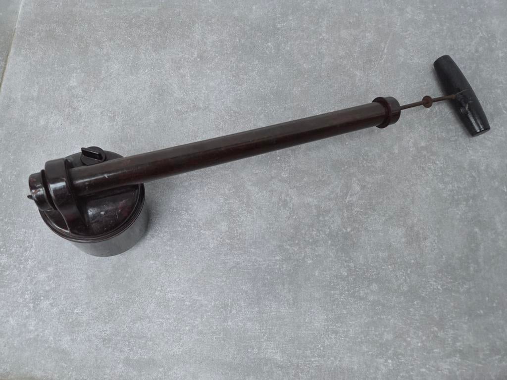 Vintage bakelieten flitspuit / insecticide spuit, Verzenden