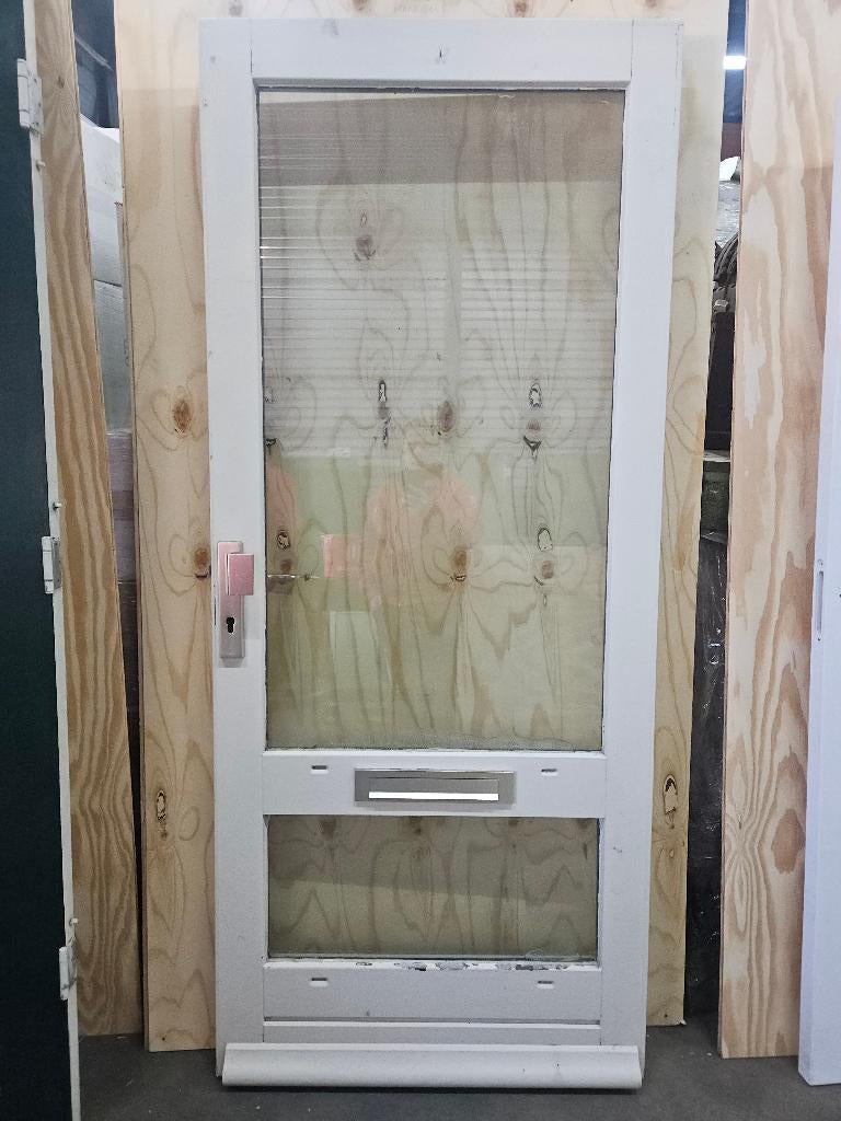 Deur buitendeur voordeur ( 028 )