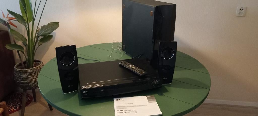 LG Home Cinema Set met DVD Receiver, Ophalen, Gebruikt, 2.1-systeem, Dvd-speler