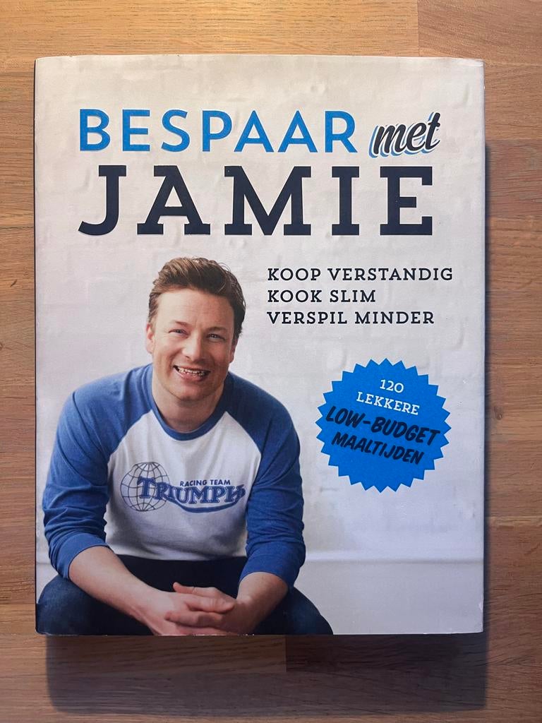 Bespaar met Jamie - Kookboek, Boeken, Kookboeken, Hoofdgerechten, Ophalen of Verzenden, Zo goed als nieuw, Europa
