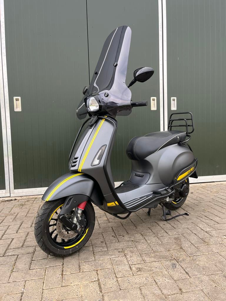 Vespa Sprint - Nette staat, Fietsen en Brommers, Scooters | Vespa, Gebruikt, Overige modellen, Maximaal 45 km/u, Ophalen of Verzenden