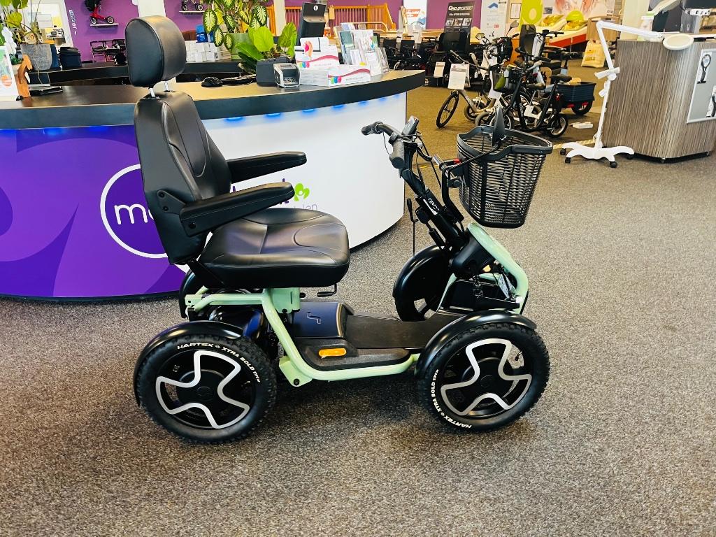 Scoozy S800 – luxe en krachtige scootmobiel – 18 km/u, Ophalen, Nieuw, STERLING, STERLING