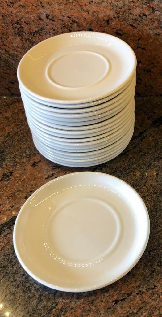 Stonehenge Midwinter schotels koffieschotels, Ophalen of Verzenden, Zo goed als nieuw, Effen, Kop(pen) en/of Schotel(s)