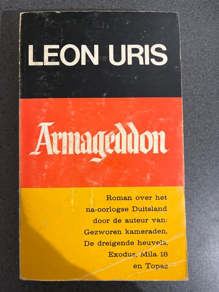 Armageddon - Leon Uris, Ophalen of Verzenden, Zo goed als nieuw, Nederland