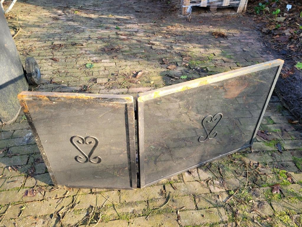 Ijzeren vonkenscherm / haardscherm - 104x50 cm, Ophalen, Gebruikt