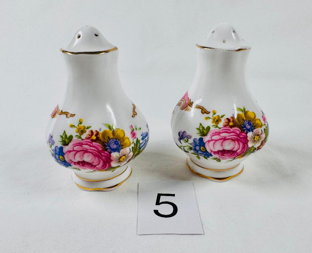 Royal Albert Lady Carlyle Peper & Zoutstel Vintage, Ophalen of Verzenden, Zo goed als nieuw, Porselein, Kop en/of schotel