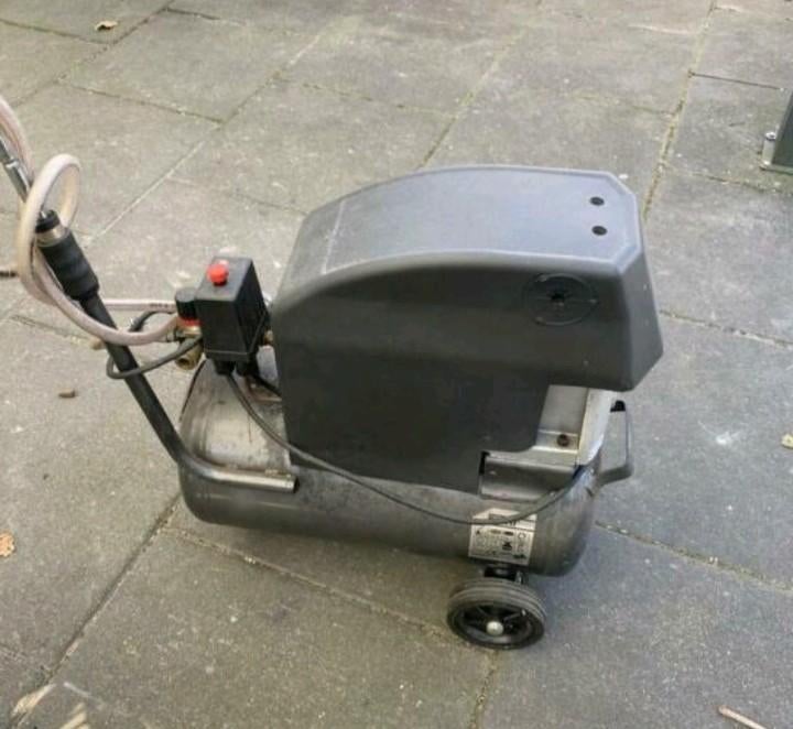 Compressor Kinzo, Gebruikt, Ophalen of Verzenden, Minder dan 200 liter/min, Minder dan 6 bar