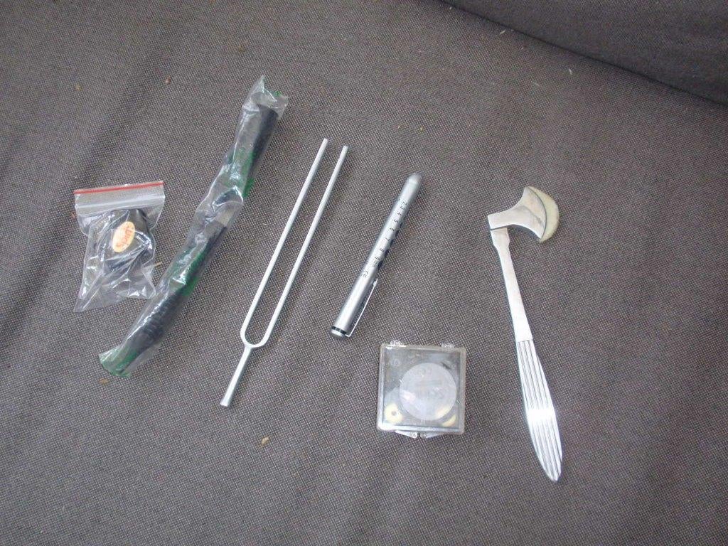 stemvork,reflexhamer en ooglampje, Diversen, Verpleegmiddelen, Ophalen of Verzenden, Zo goed als nieuw