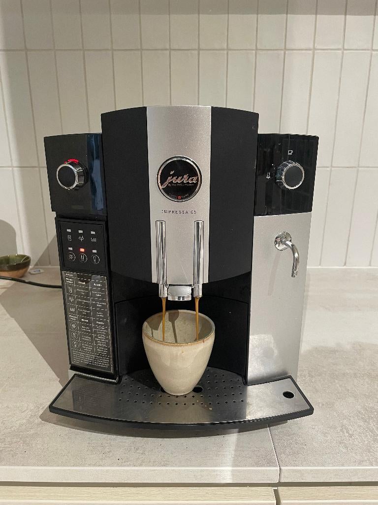 jura C5 Type 651, Gebruikt, Koffiemachine, 4 tot 10 kopjes, Afneembaar waterreservoir