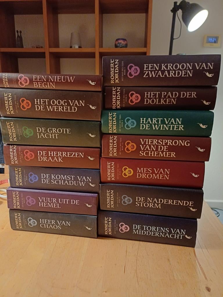 Het rad des tijds 1 tm 13, Boeken, Ophalen of Verzenden, Zo goed als nieuw, Robert Jordan