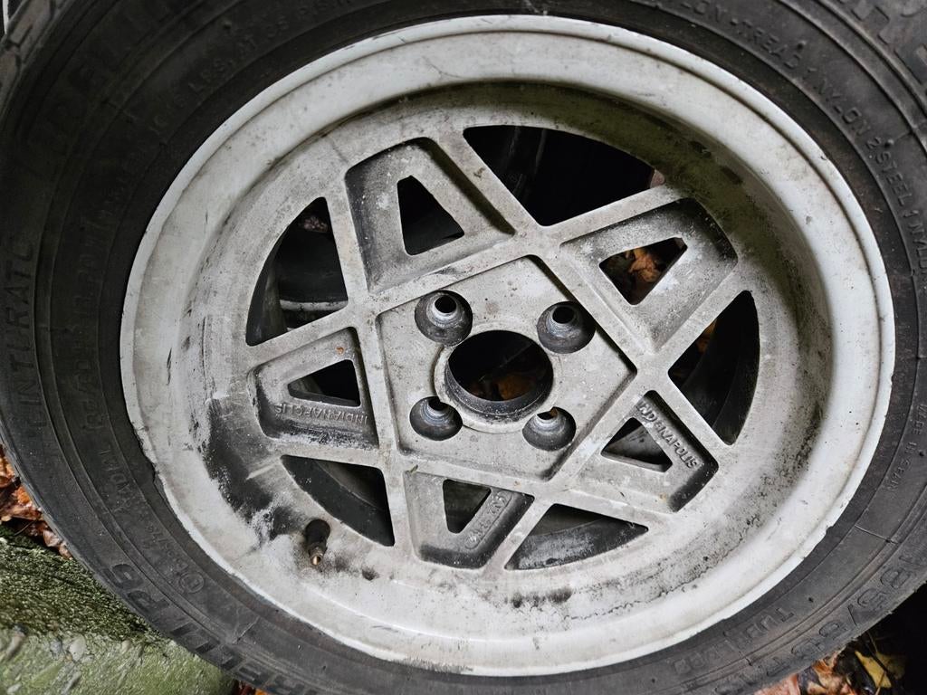 Grote partij Triumph TR7/TR8 - onderdelen, Verzenden