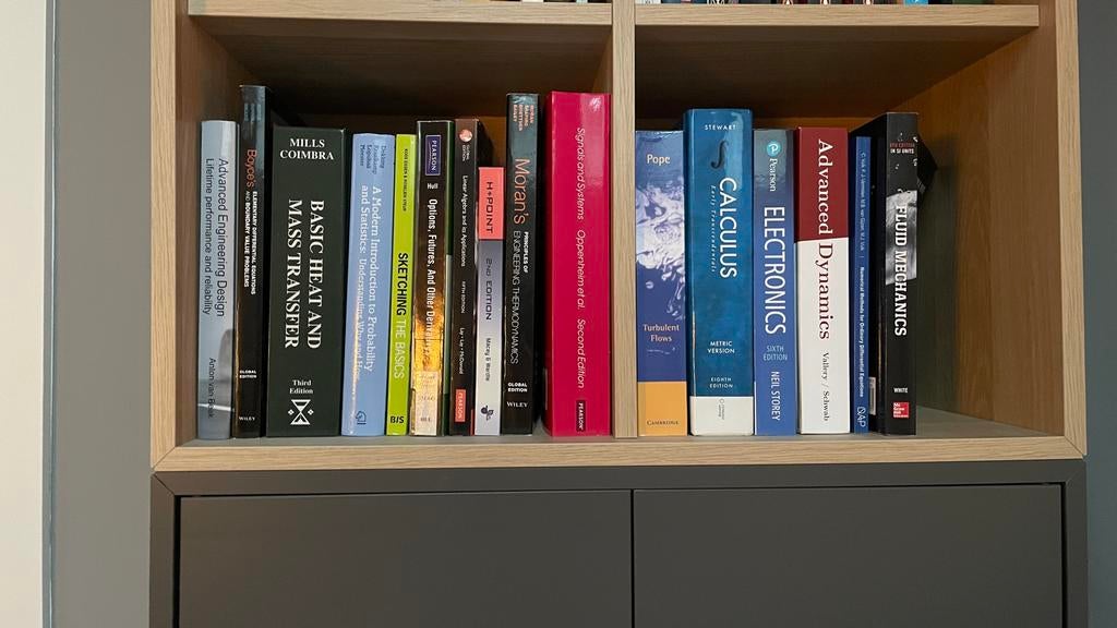 Schoolboeken TU Delft werktuigbouw/industrieel ontwerpen, Ophalen, Zo goed als nieuw