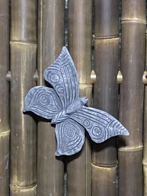 Vlinder nr.178, Ophalen, Nieuw, Beton, Dierenbeeld