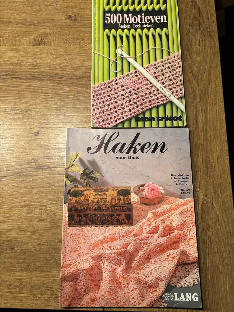 Vintage haakpatronen boeken, Ophalen of Verzenden, Gebruikt, Haken, Patroon of Boek