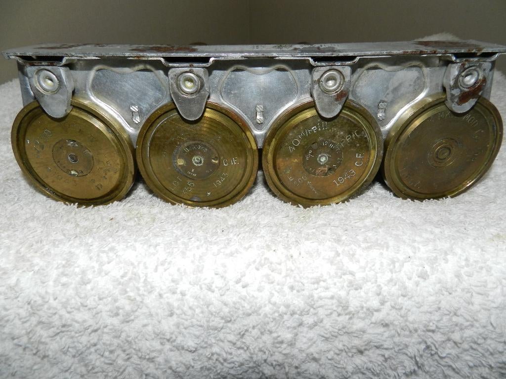 Bofors clip vier hulzen 40mm, Ophalen of Verzenden, Nederland, Hulzen of Bodemvondsten