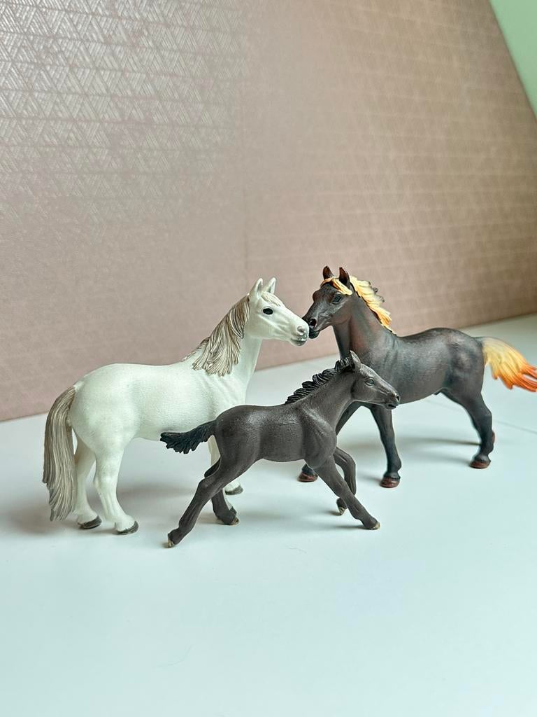 Schleich paard mustang familie, Ophalen of Verzenden, Gebruikt