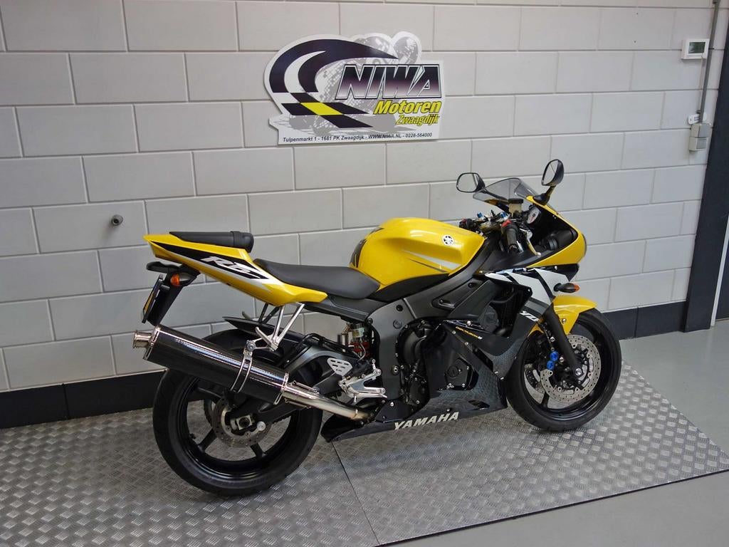 YAMAHA YZF R6 - foto 3