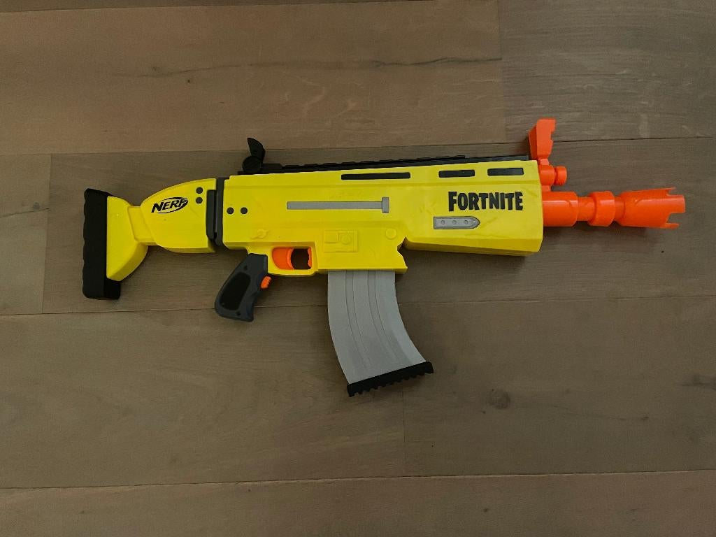 Nerf, Kinderen en Baby's, Speelgoed | Buiten | Actiespeelgoed, Ophalen of Verzenden, Zo goed als nieuw