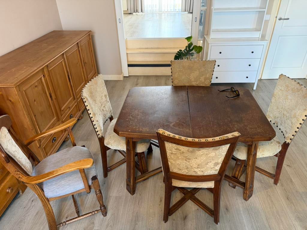 Tafel met stoelen, Ophalen, Gebruikt