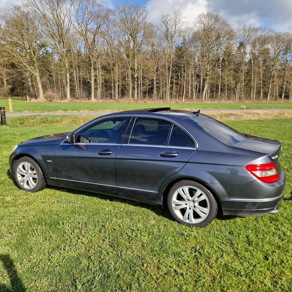Mercedes-Benz C-Klasse 1.8 C200 Kompressor Sedan AUT 2008, Auto's, Mercedes-Benz, Achterwielaandrijving, 1800 kg, Zwart, 4 cilinders