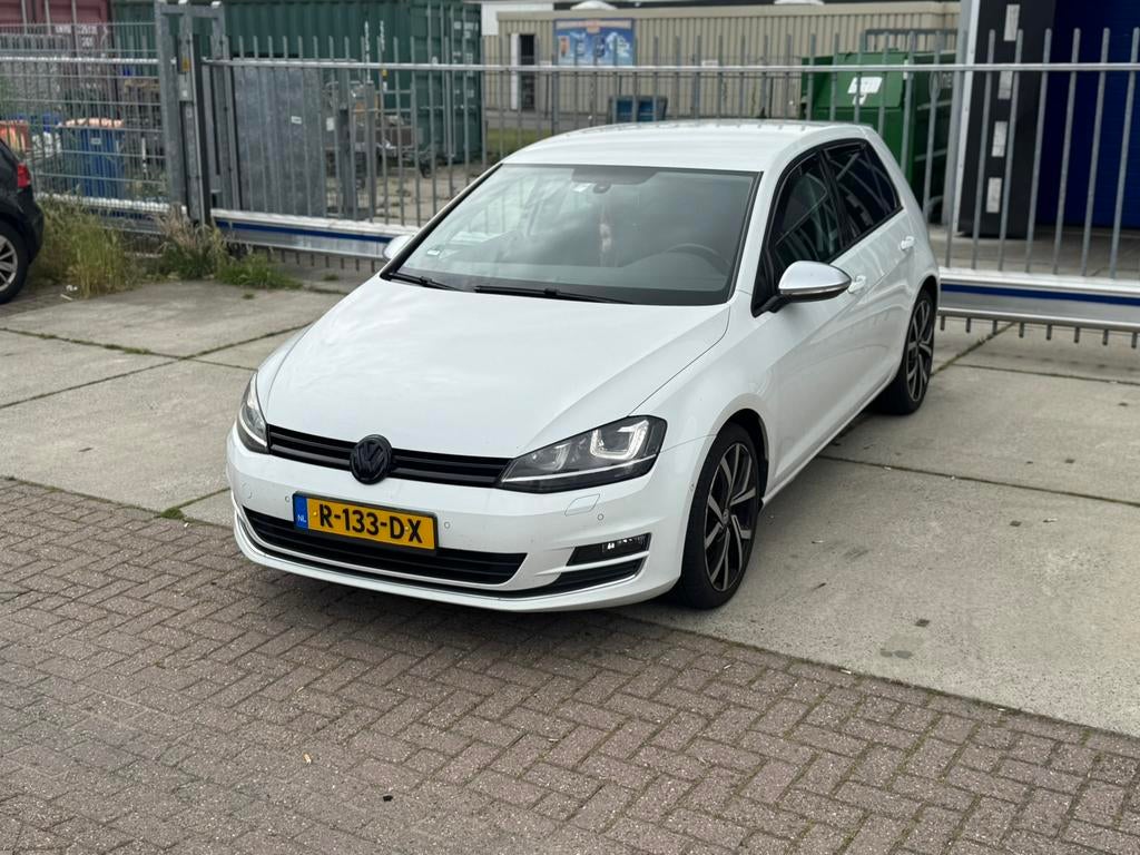 Volkswagen Golf 1.4 TSI highline bomvol! inruil mogelijk, Auto's, Volkswagen, Voorwielaandrijving, 4 cilinders, 620 kg, 1395 cc