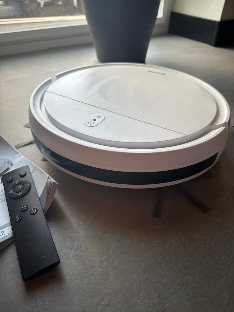 SilverCrest robotstofzuiger met garantie, Ophalen, Zo goed als nieuw, Reservoir, Robotstofzuiger