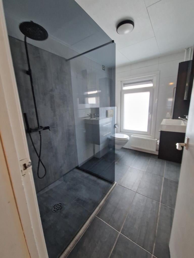 Moderne open douchewand met stang - z.g.a.n., Doe-het-zelf en Verbouw, Sanitair, Zo goed als nieuw, Douche, Ophalen