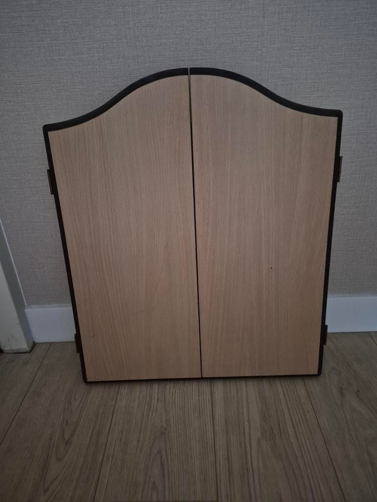 Dartbordkast / dartkast / dartbord kast, Sport en Fitness, Ophalen, Zo goed als nieuw, Overige typen