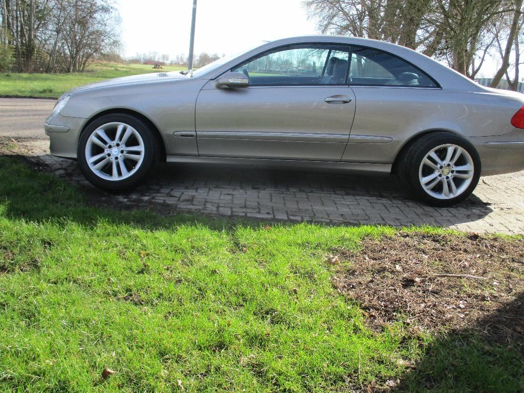 2x setje  MERCEDES CLK C bj 2004/2008  banden velgen, Ophalen, Gebruikt, Banden en Velgen, 17 inch