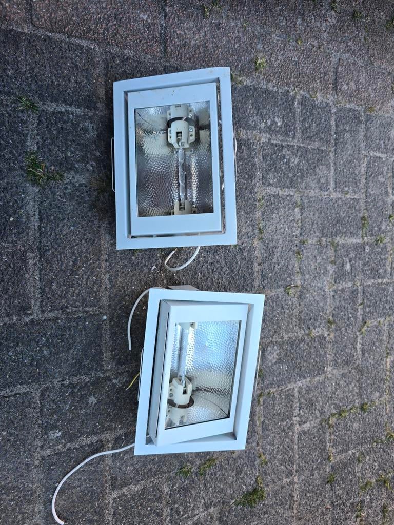 2 spotjes, Ophalen, Metaal of Aluminium