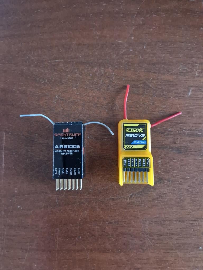 2 ontvangers voor Spektrum zenders, Ophalen of Verzenden