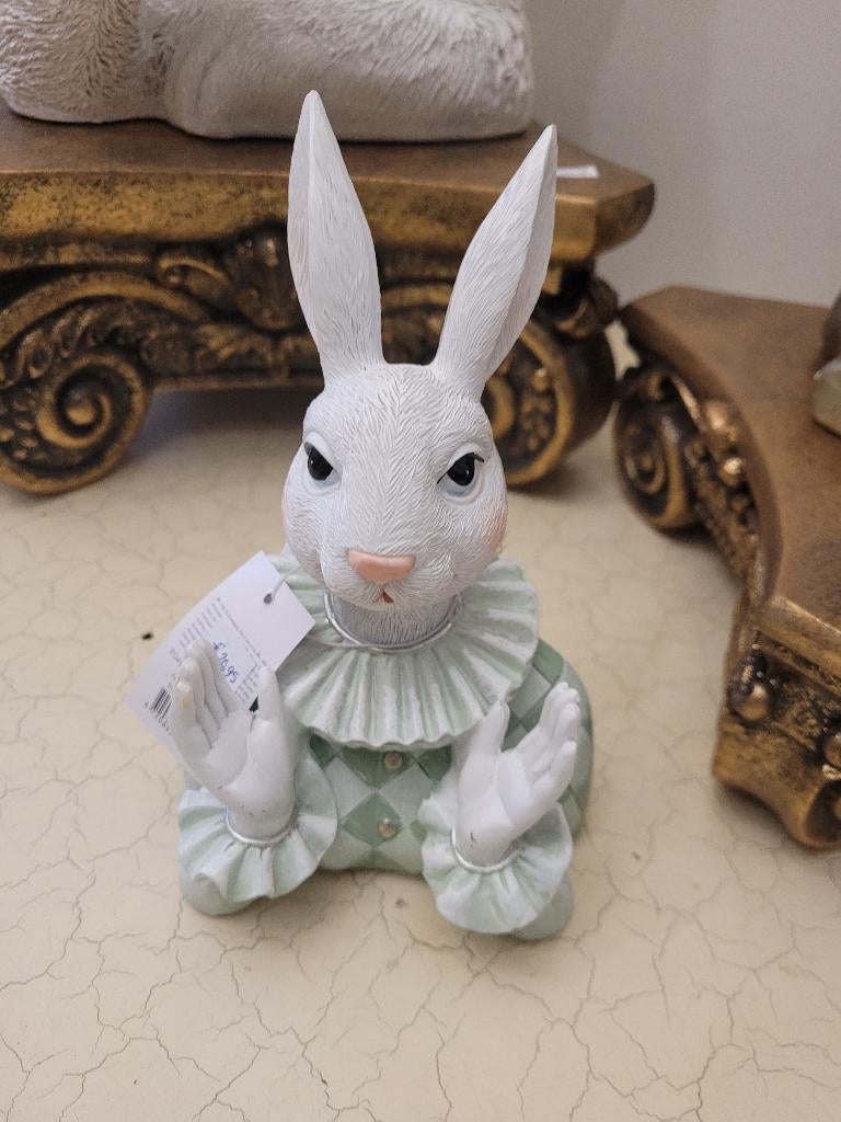 Paashaas Clayre & Eef