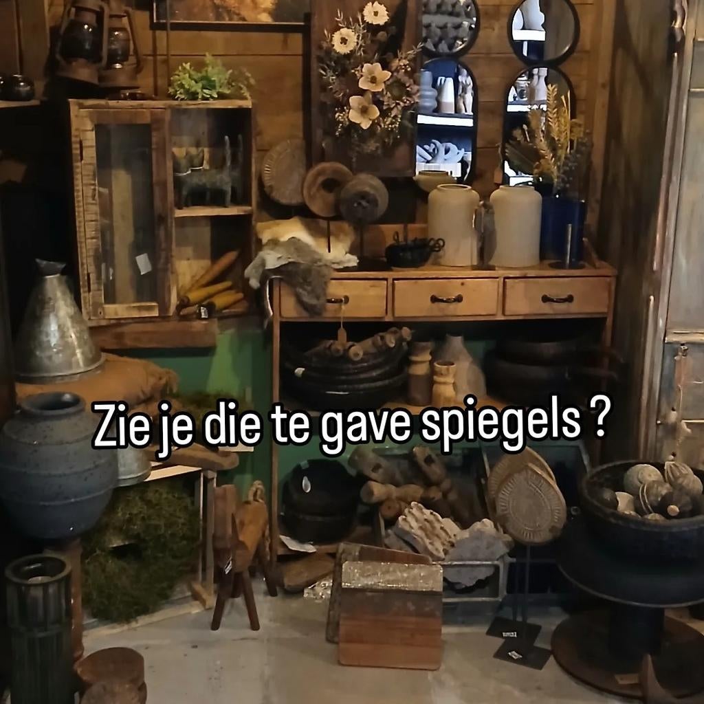 Woondecoratie in een stalletje..., Ophalen