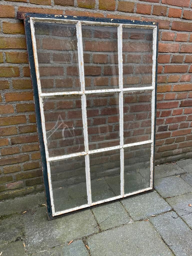 Te koop: Gietijzeren stalraam, 110x75, Doe-het-zelf en Verbouw, Glas en Ramen, Ophalen, Gevelraam of Ruit, Gebruikt, Minder dan 80 cm
