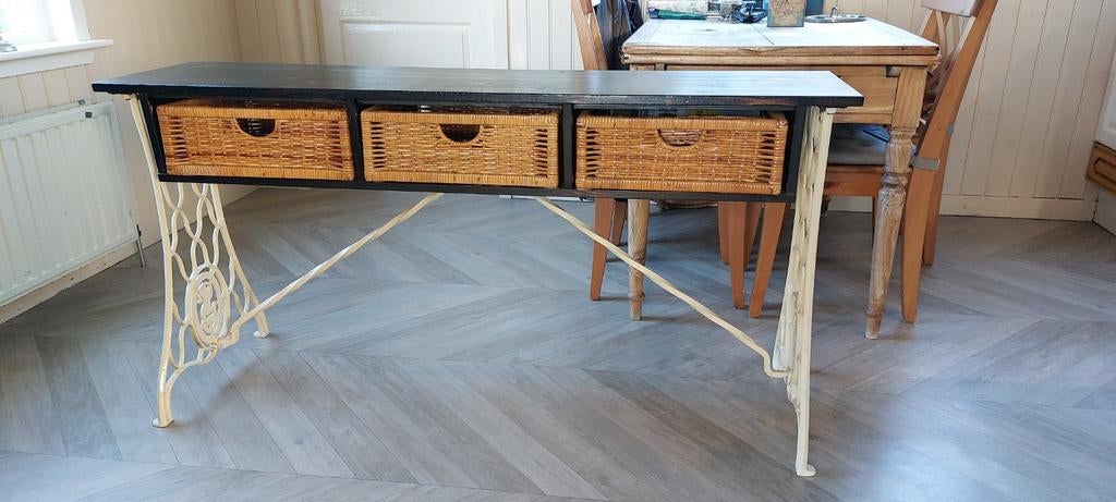Handgemaakte sidetable met manden, Ophalen, Nieuw, 25 tot 50 cm, Rechthoekig