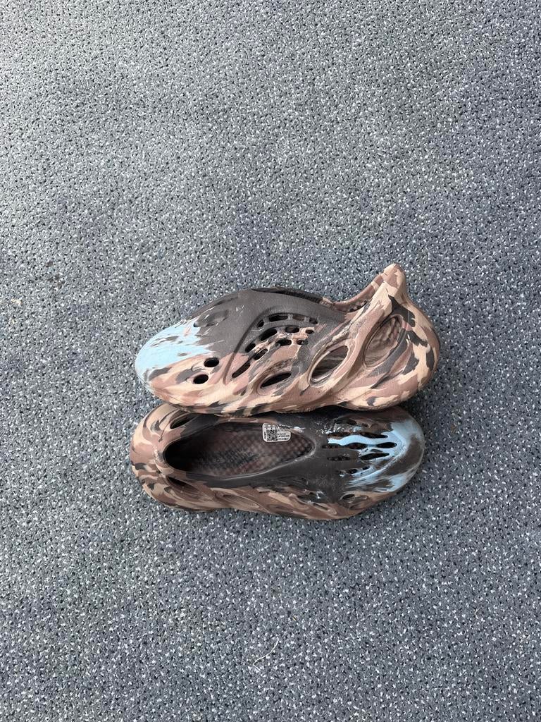 Yeezy Foam Runners - Licht gebruikt - Maat 37, Kleding | Dames, Schoenen, Ophalen, Gedragen, Bruin, Slippers