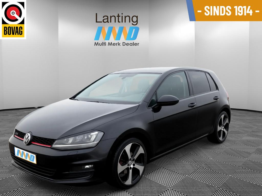 Volkswagen Golf 1.2 TSI Business Edition R Connected pano, Voorwielaandrijving, Stof, Gebruikt, 4 cilinders