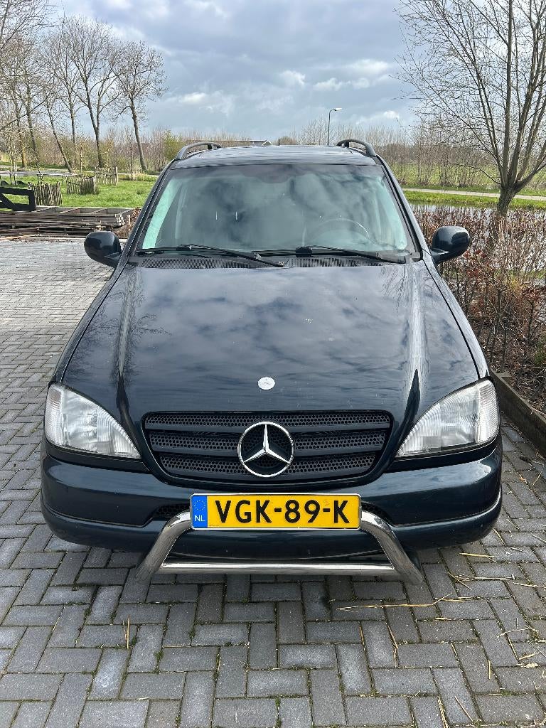 Mercedes-Benz ML430 2002, Auto's, Bestelauto's, Automaat, Zwart, Zwart, 272 pk