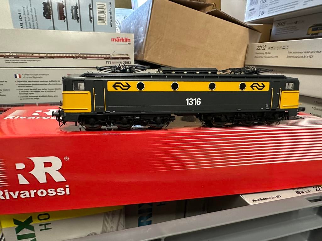 Rivarossi HR2468 NS 1316 AC wisselstroom digitaal sound, Hobby en Vrije tijd, Modeltreinen | H0, Wisselstroom, Locomotief, -, -