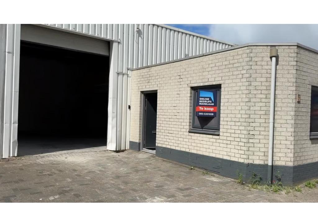 Bedrijfsunit met nieuwe kantoor, douch en toilet, Zakelijke goederen, Bedrijfs Onroerend goed, 130 m², Huur, Bedrijfsruimte