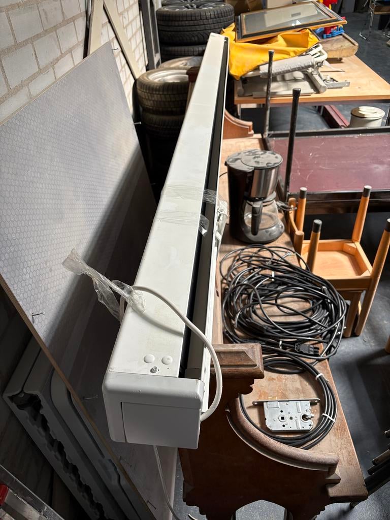 Groot projectiescherm - beamerscherm, Audio, Tv en Foto, Projectieschermen, Gebruikt, Handmatig, Ophalen