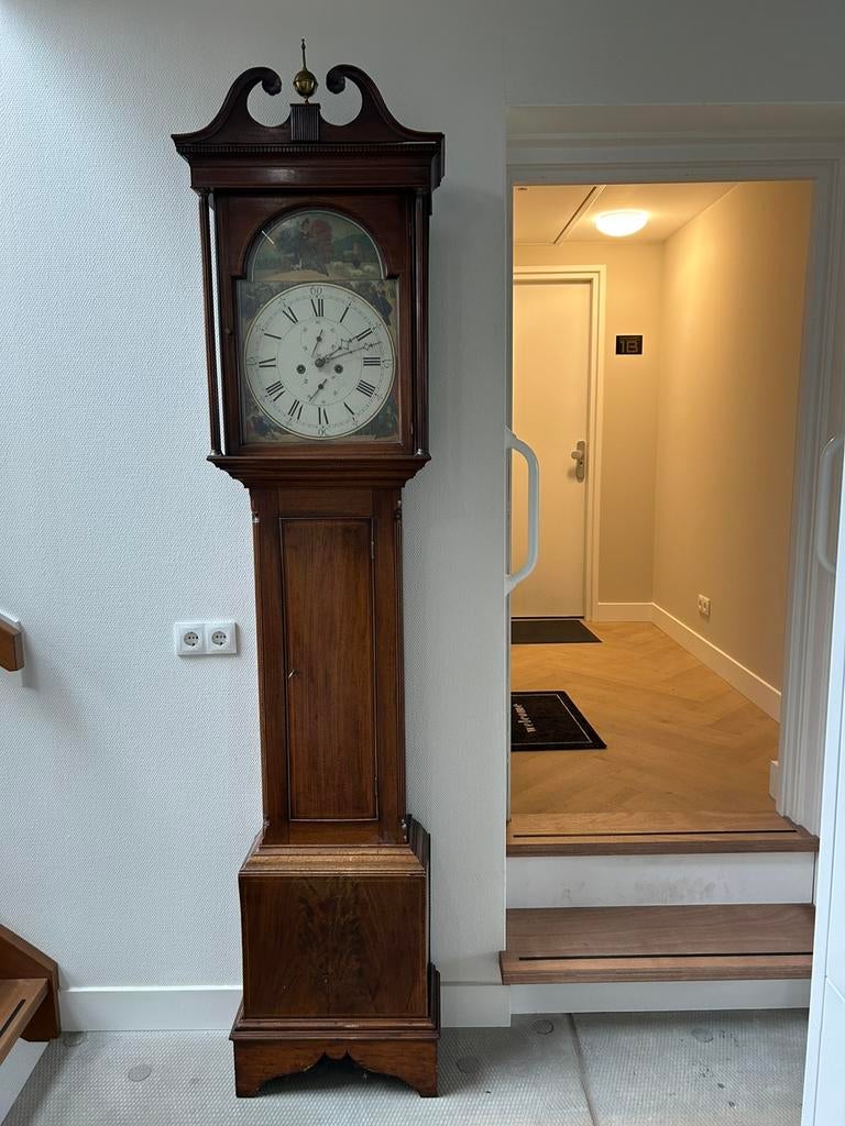 Engels staand horloge, Antiek en Kunst, Ophalen of Verzenden
