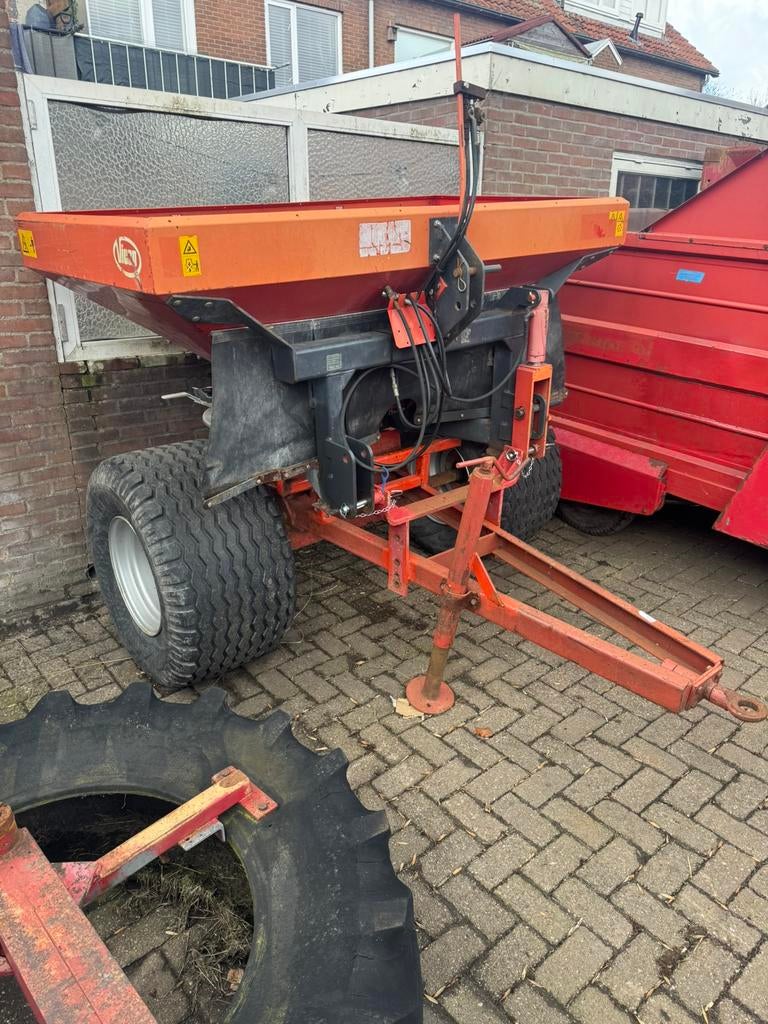 Vicon kunstmeststrooier RM 805  balenwagen platte kar, Ophalen, Gewasbescherming en Bemesting