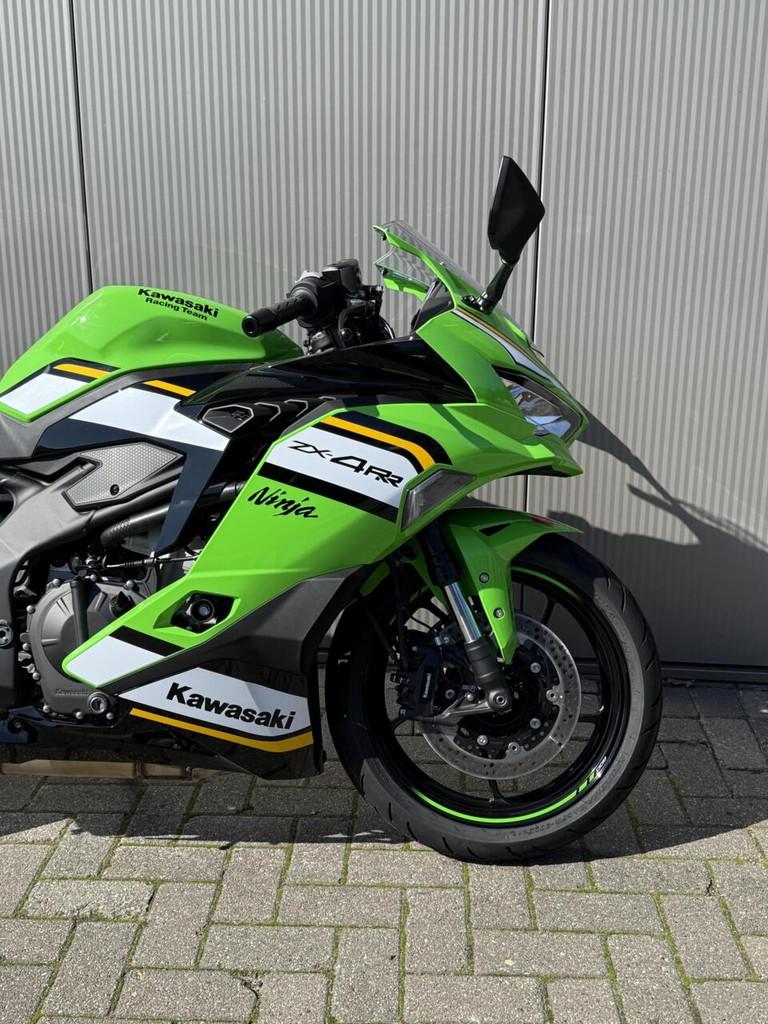 Kawasaki Ninja ZX-4R - foto 3