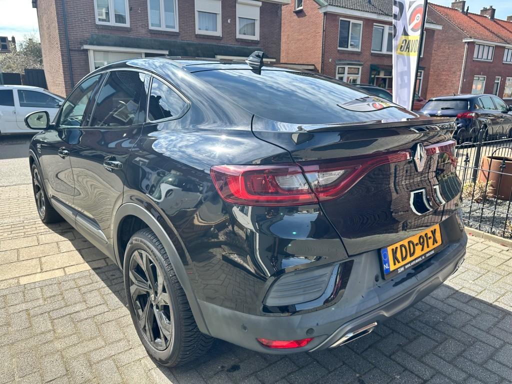 Renault ARKANA 1.3 MH 160 R.S. LINE AUTOMAAT, Auto's, Renault, Arkana, Gebruikt, 4 cilinders, Zwart